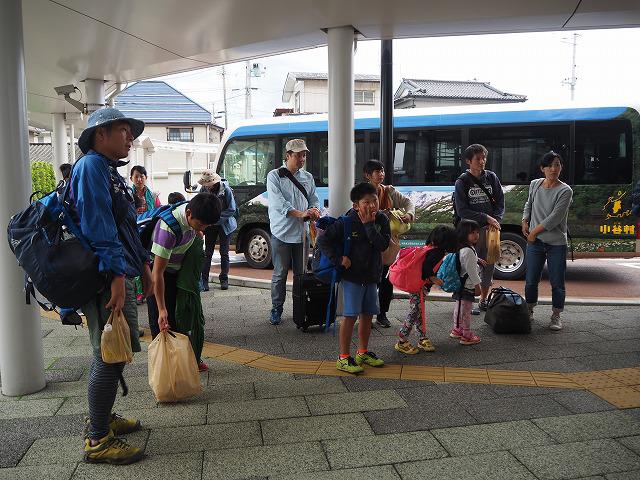 糸魚川駅より新幹線で東京へ