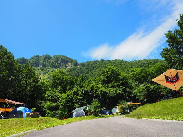 雨飾高原キャンプ場｜5/14正午より予約受付開始