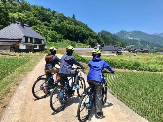 集落へサイクリング